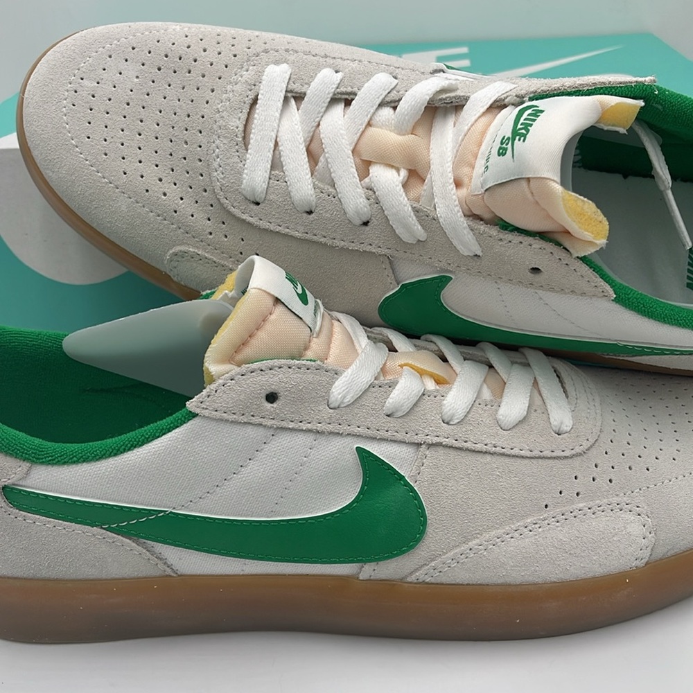 Nike 2020
Heritage Vulc SB 'Lucky Green
Gum'
Heritage Vulc - Picture 15 of 16
